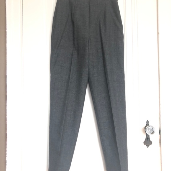 Jones Wear suit - Picture 5 of 6